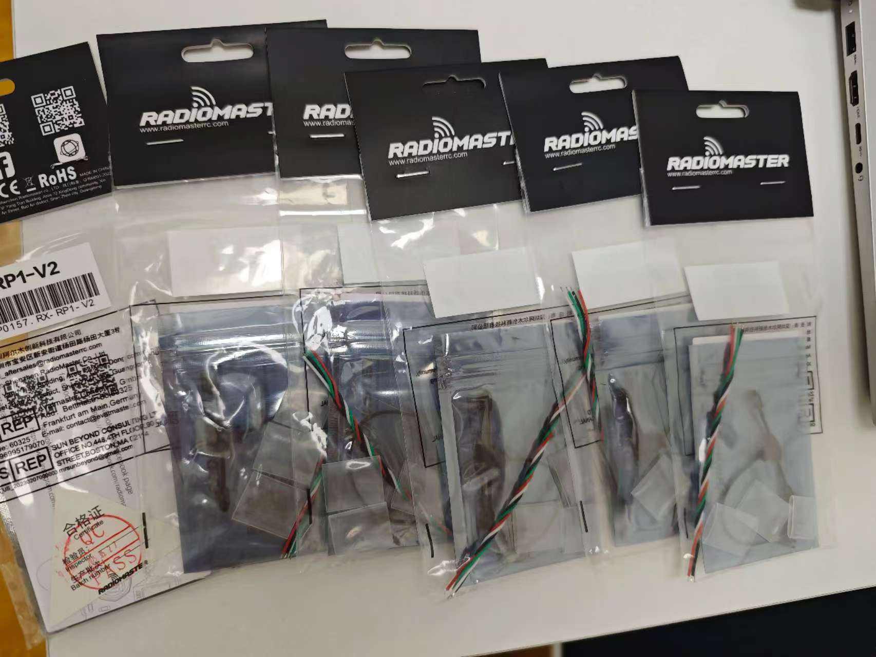 用于TX16S TX12 ZORRO ELRS遥控无线电发射器固定翼FPV无人机的无线电发射器RP1 RP2 RP3 2.4ghz ExpressLRS ELRS纳米接收器